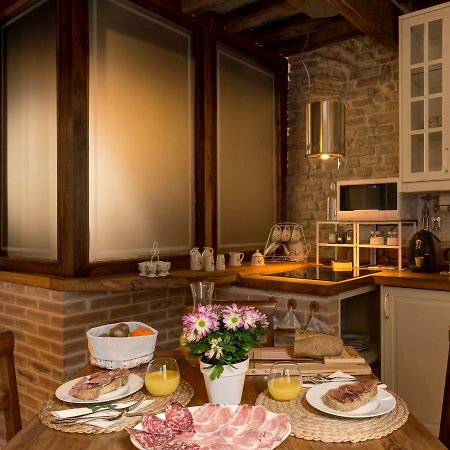 Le Stanze Di Rigoletto Bed & Breakfast Parma Eksteriør bilde